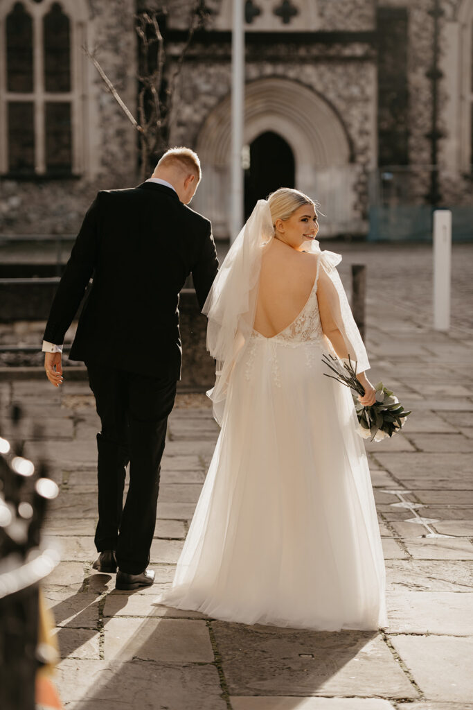 Golden hour couple portraits in Winchester