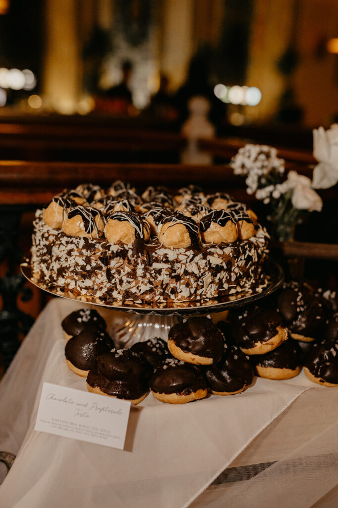 Unique wedding cake dessert table ideas