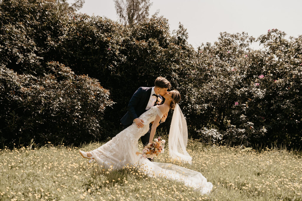 Oak Tree Barn wedding photography